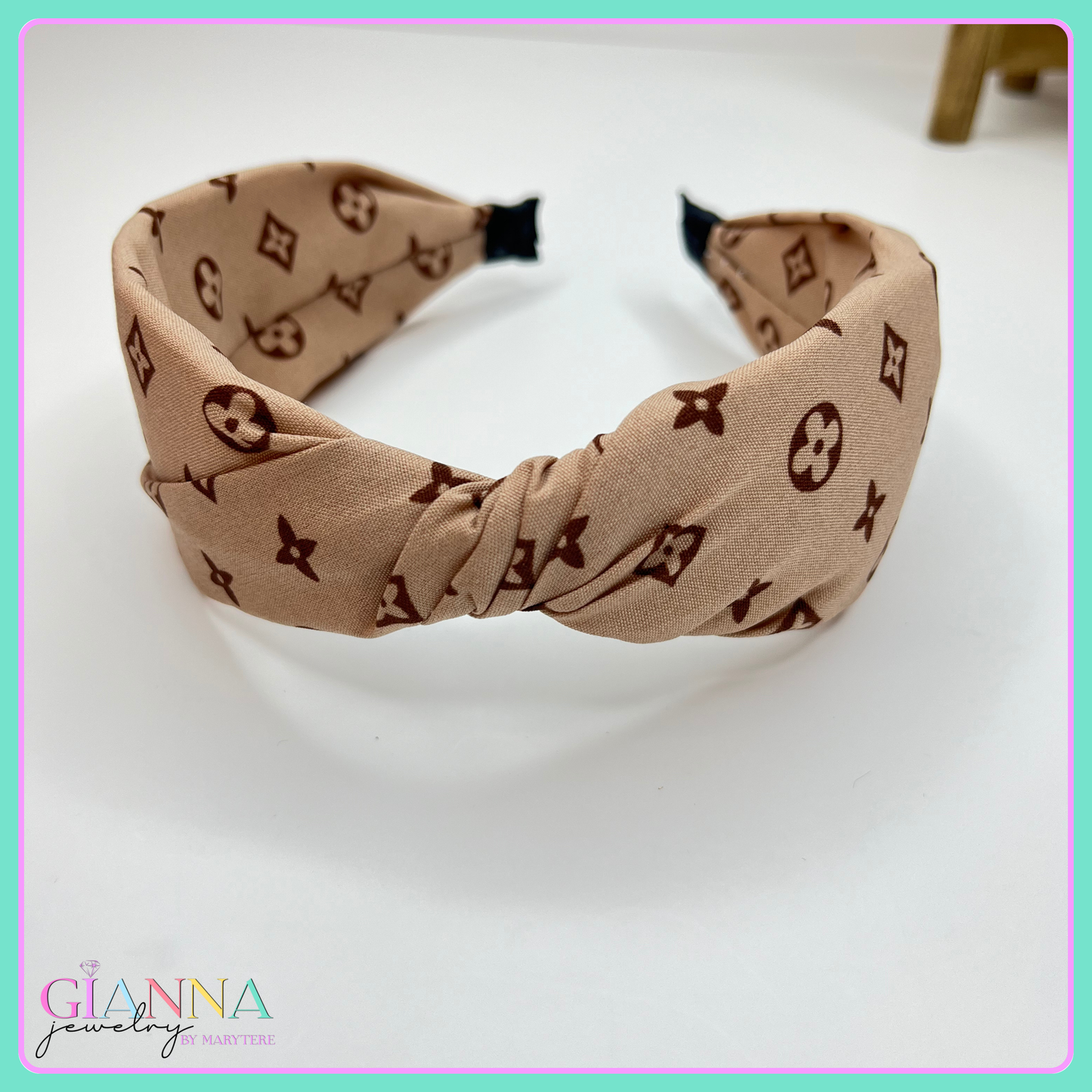 L Diademas