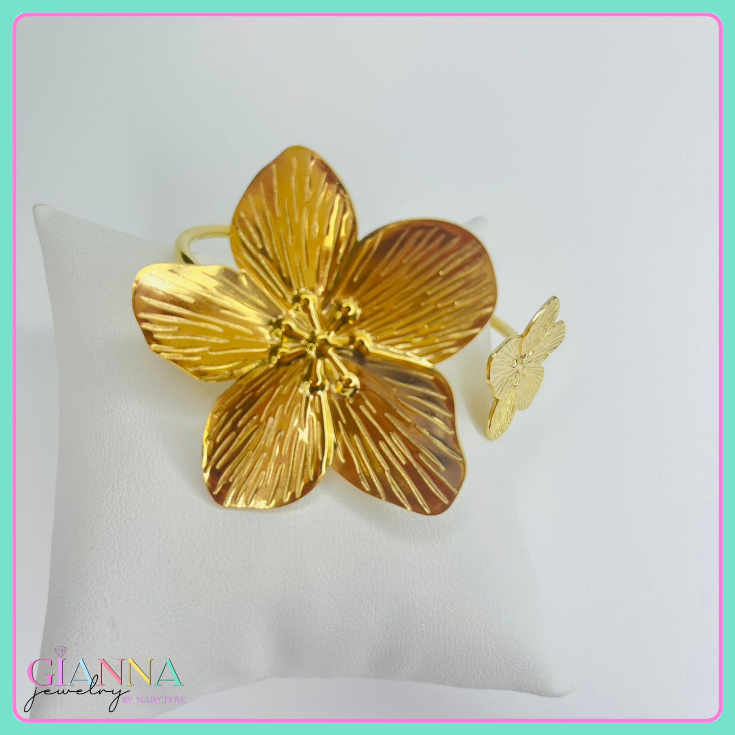 Flower Bangle Bracelet "Amapola"