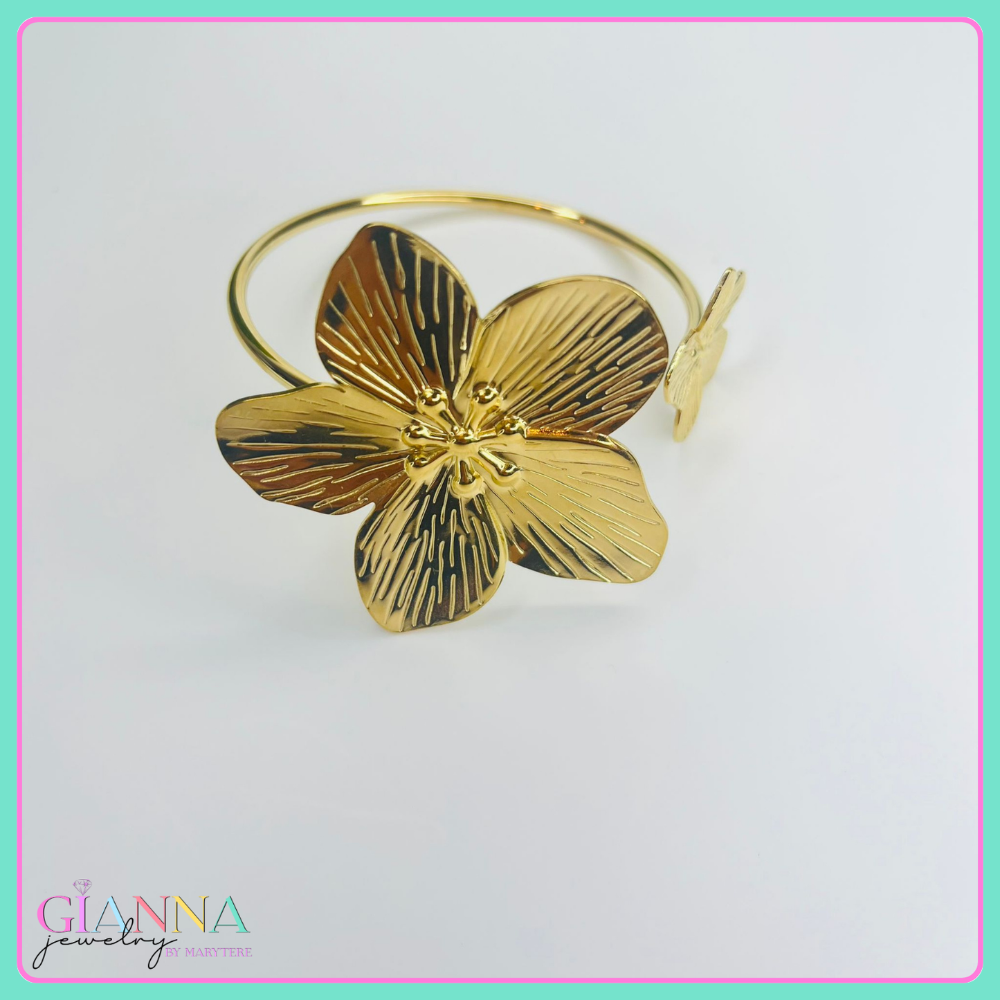 Flower Bangle Bracelet "Amapola"