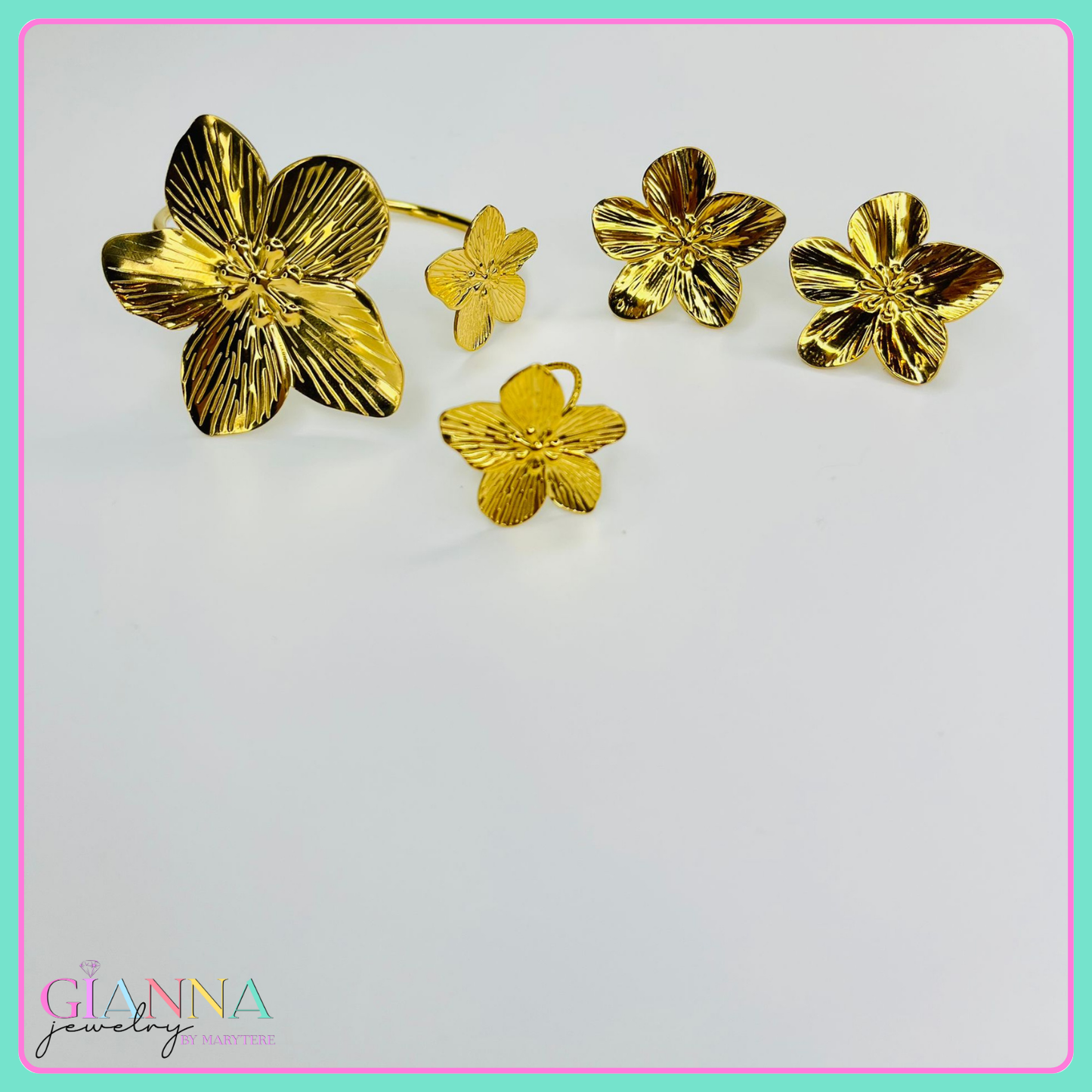 Flower Bangle Bracelet "Amapola"