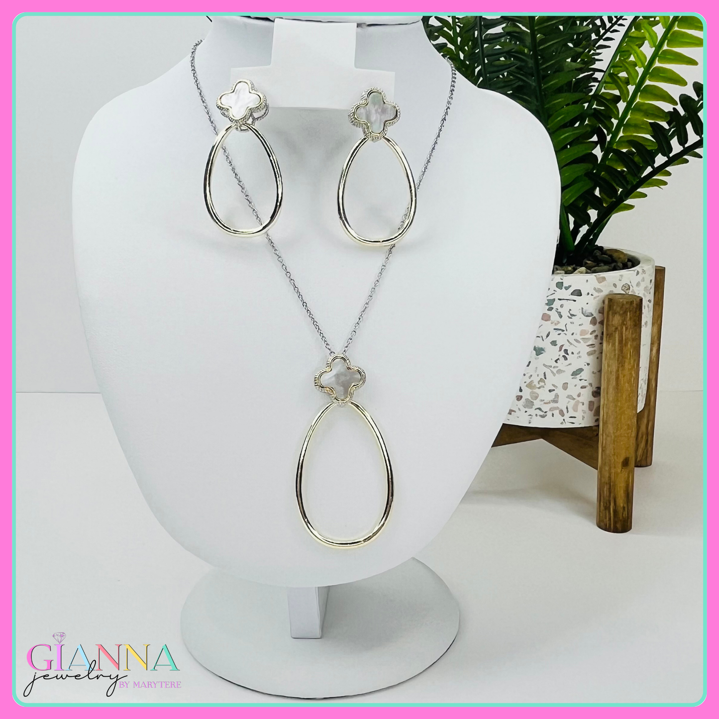 Trébol de Nácar Collar