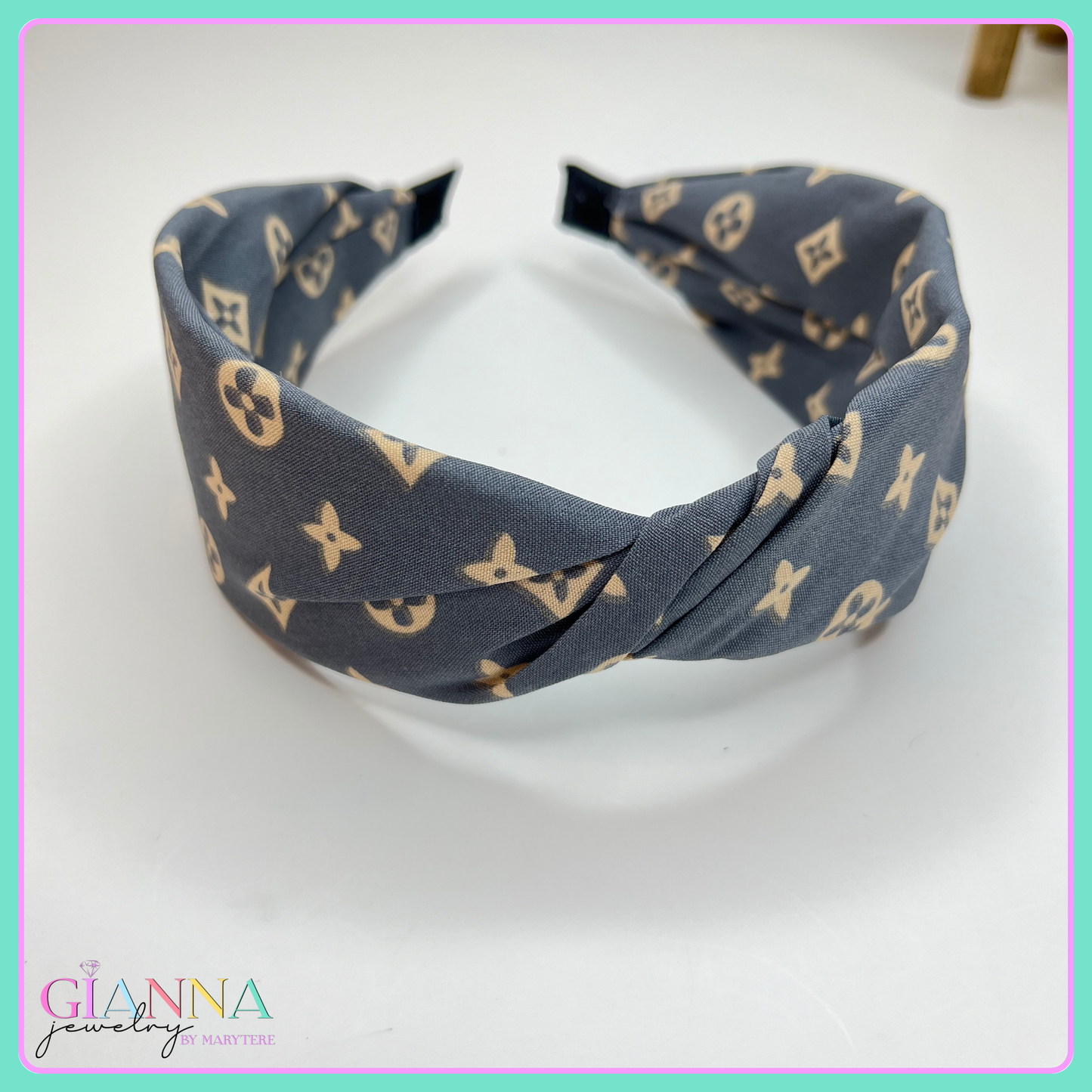 L Diademas